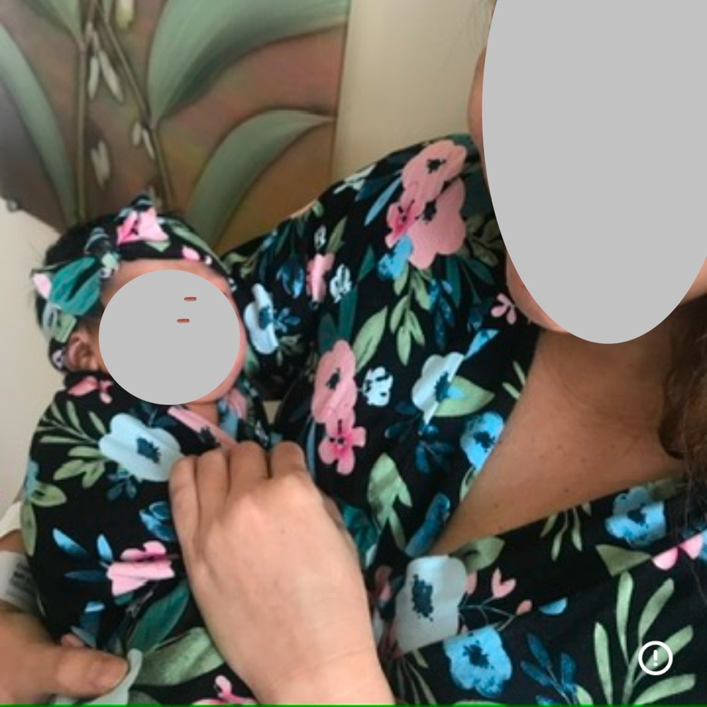 Swaddle and Robe Set - Picture 3 of 3